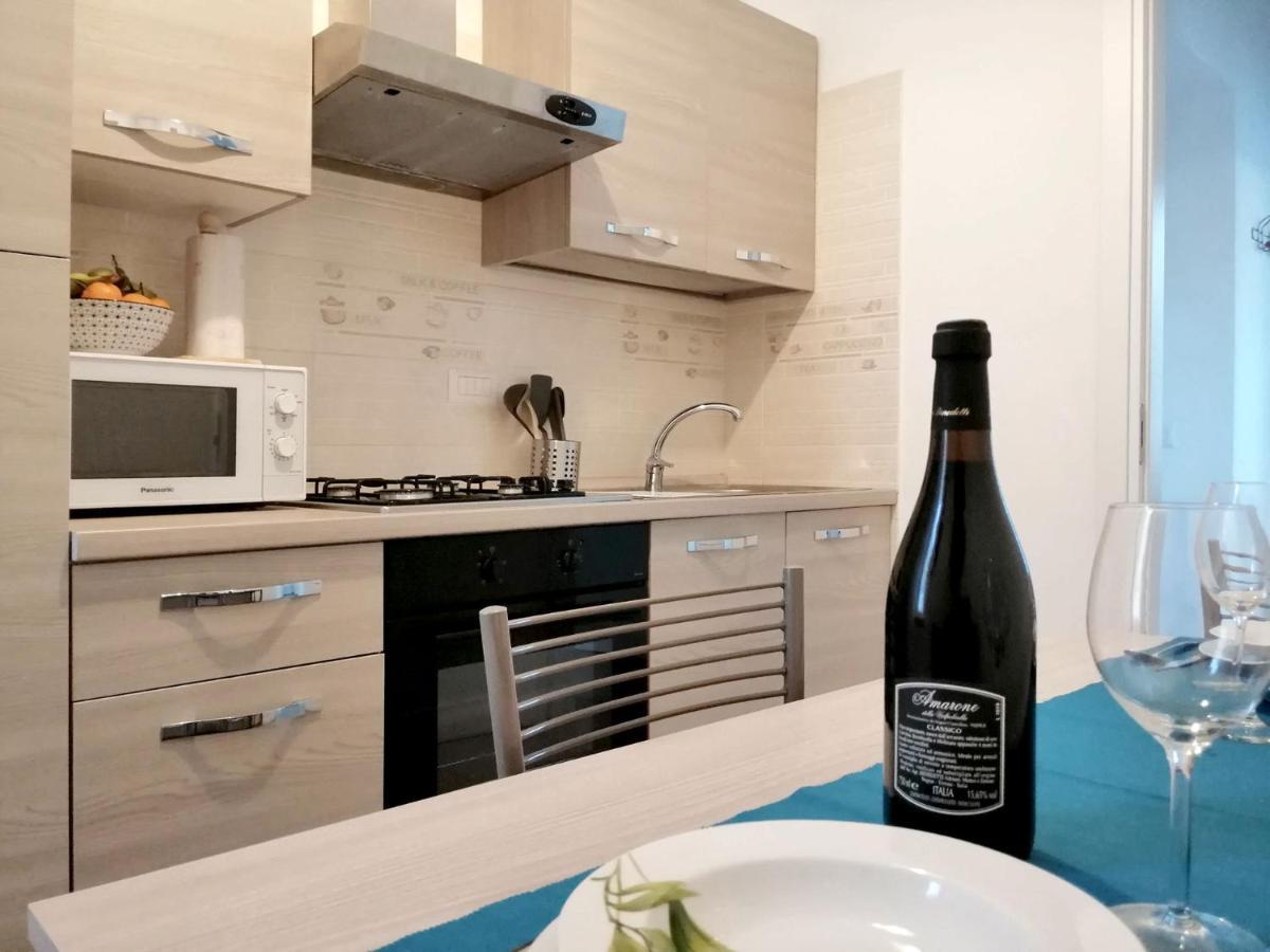 Appartamento Aida - Near The Center With Private Parking E Ac 科莫 外观 照片