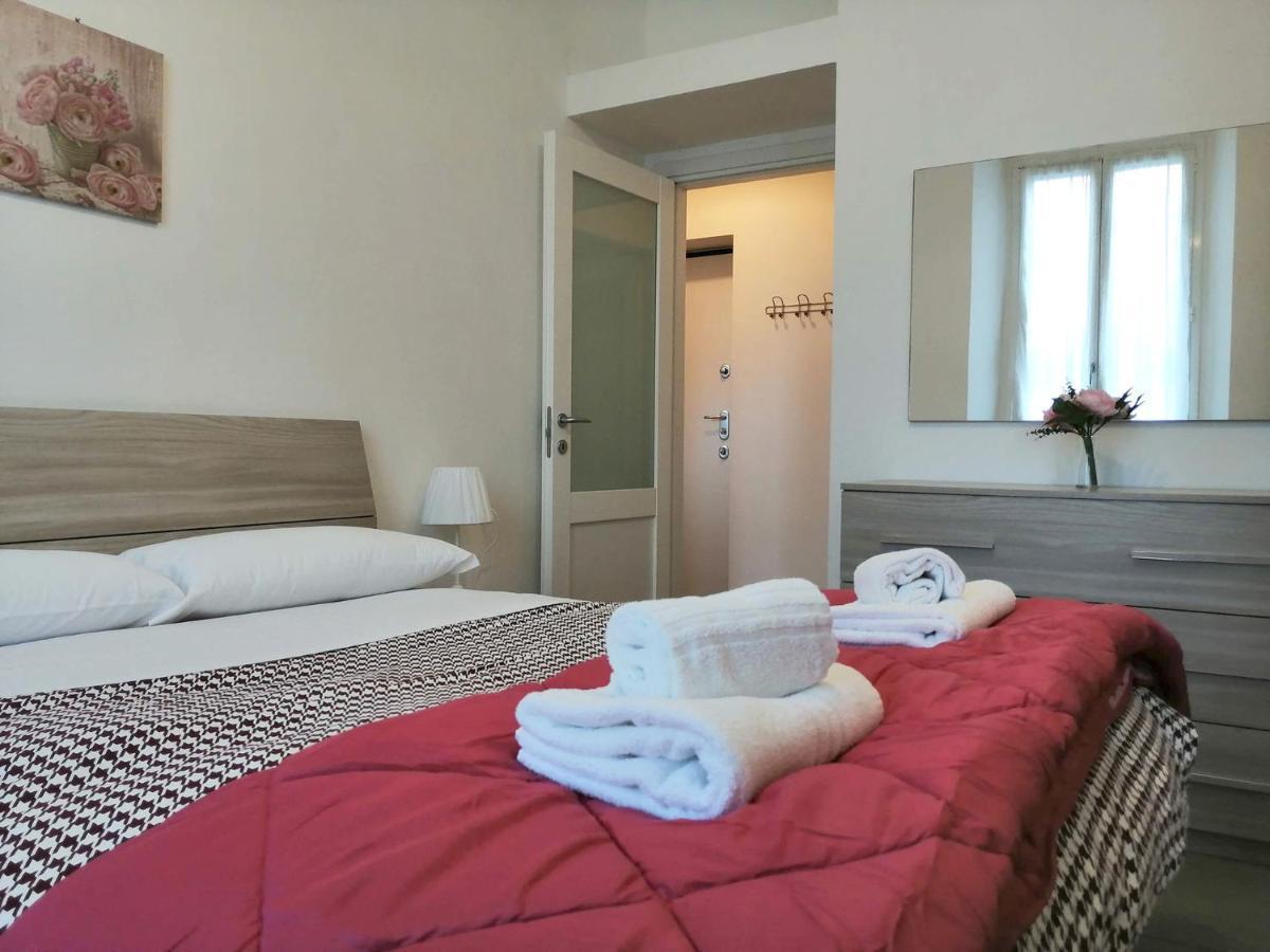 Appartamento Aida - Near The Center With Private Parking E Ac 科莫 外观 照片
