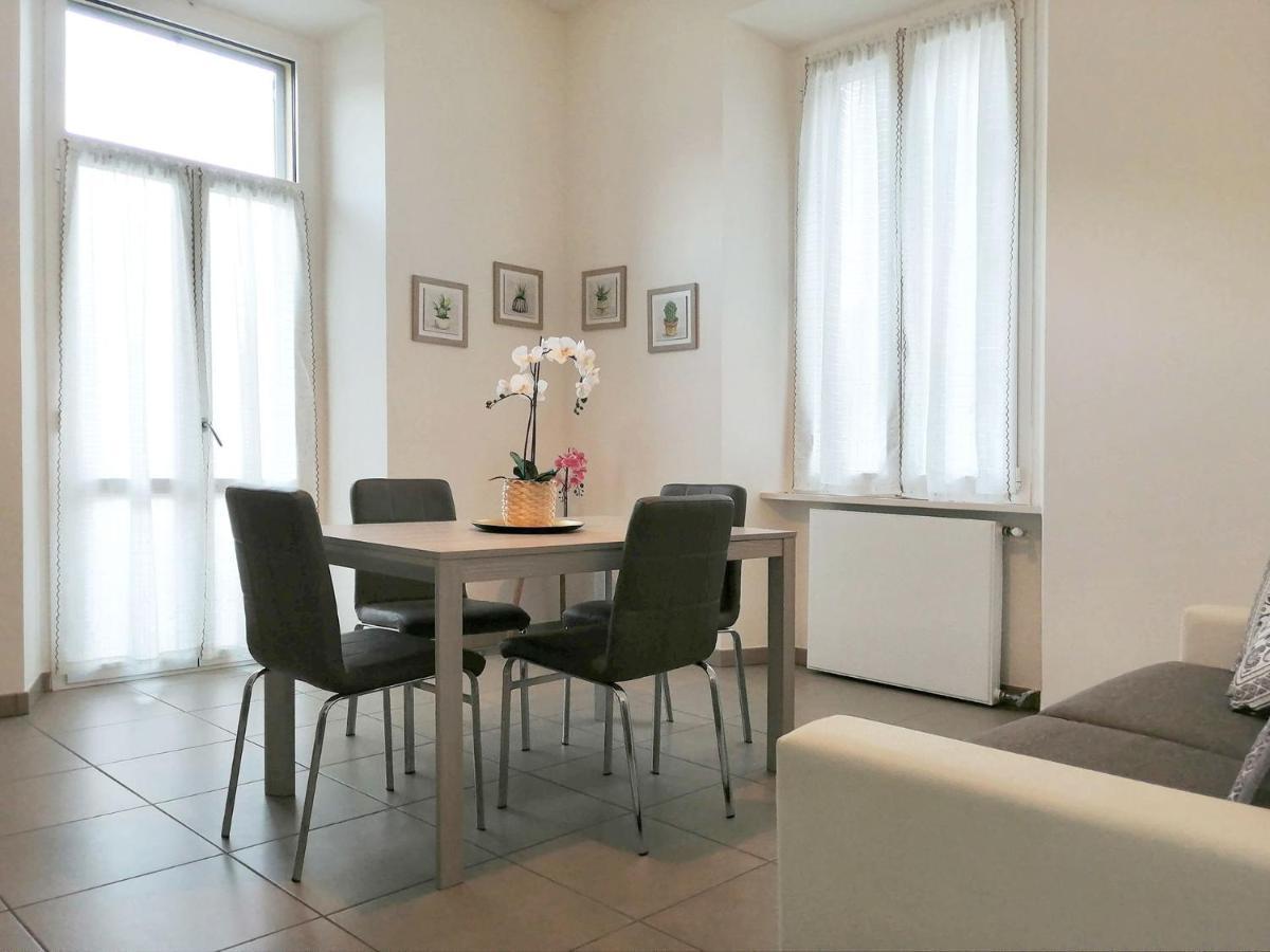 Appartamento Aida - Near The Center With Private Parking E Ac 科莫 外观 照片