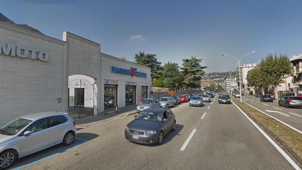 Appartamento Aida - Near The Center With Private Parking E Ac 科莫 外观 照片